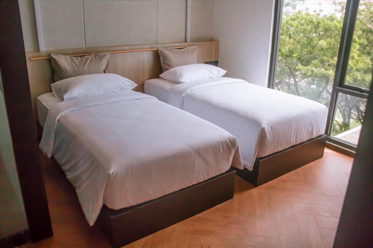 Gaia Hotel เตอร์นาเต ภายนอก รูปภาพ